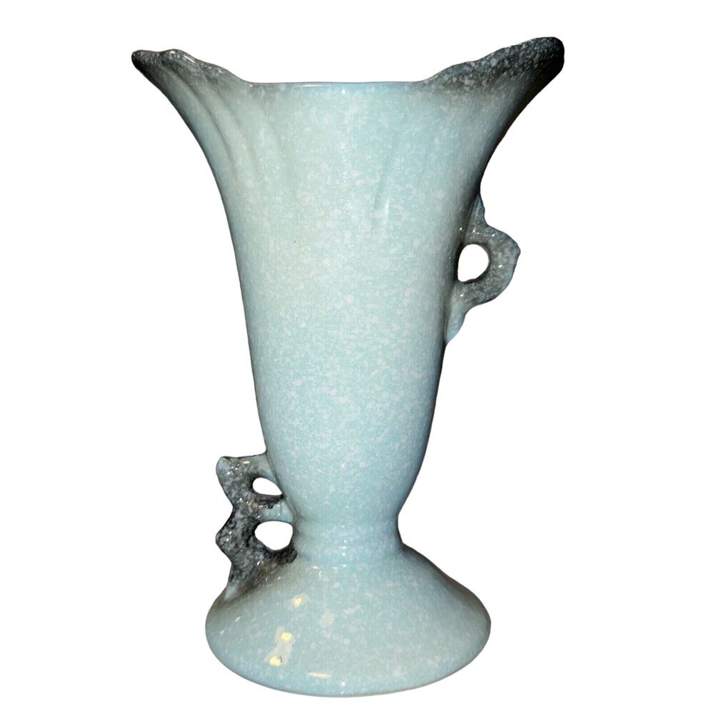 MCM 1950 Hull Wildflower W8 Vase 7 1/2" USA Made High‎ Gloss Mint Turquoise VNTG